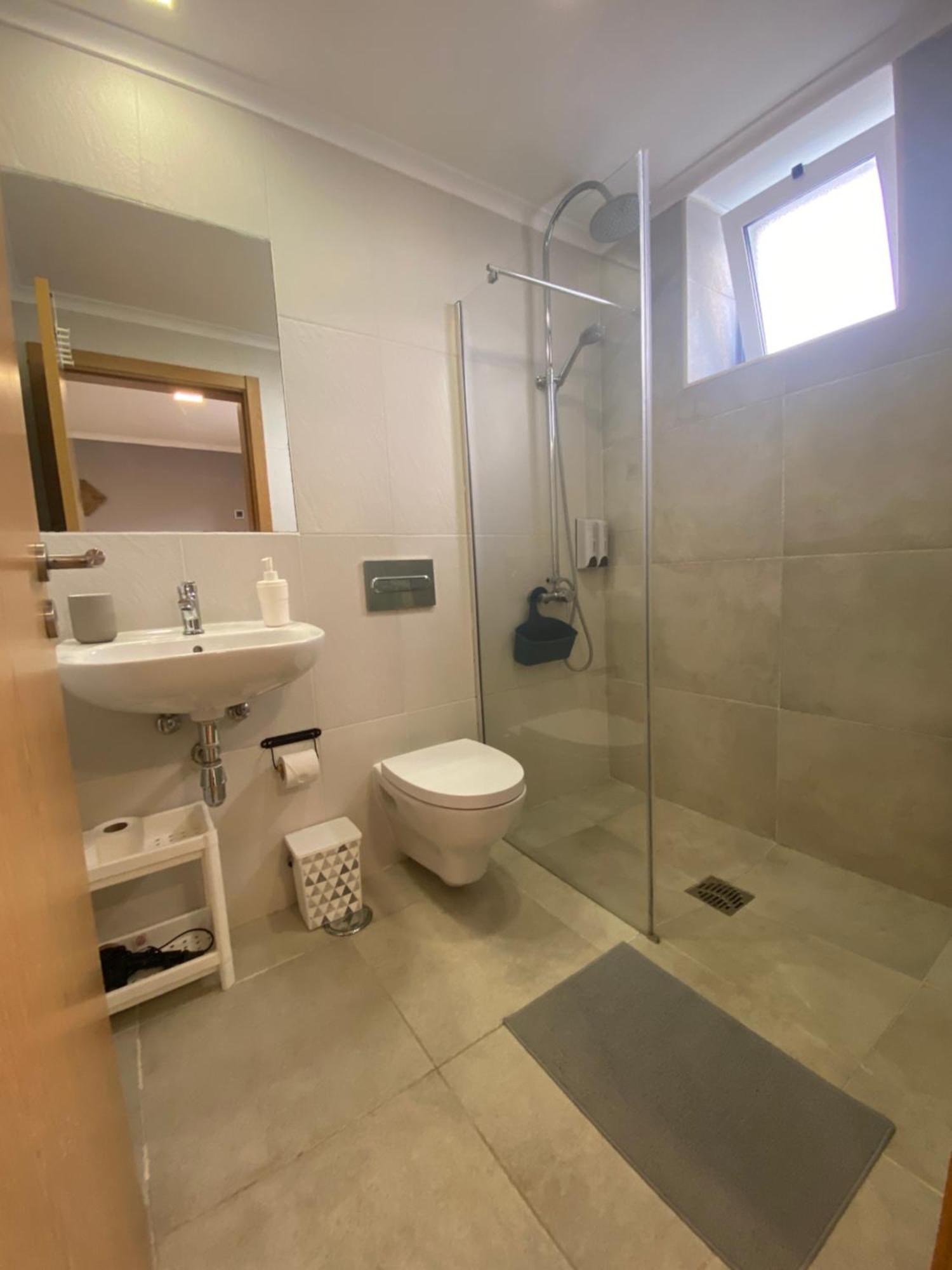 אריסרייה Like A Local Guest House מראה חיצוני תמונה